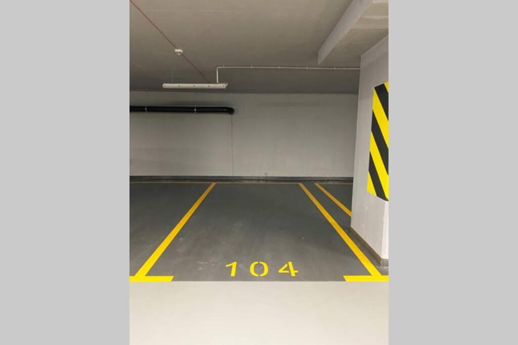 Exclusive 2Br! Apartment Near City Center +Netflix Warsaw Exterior photo