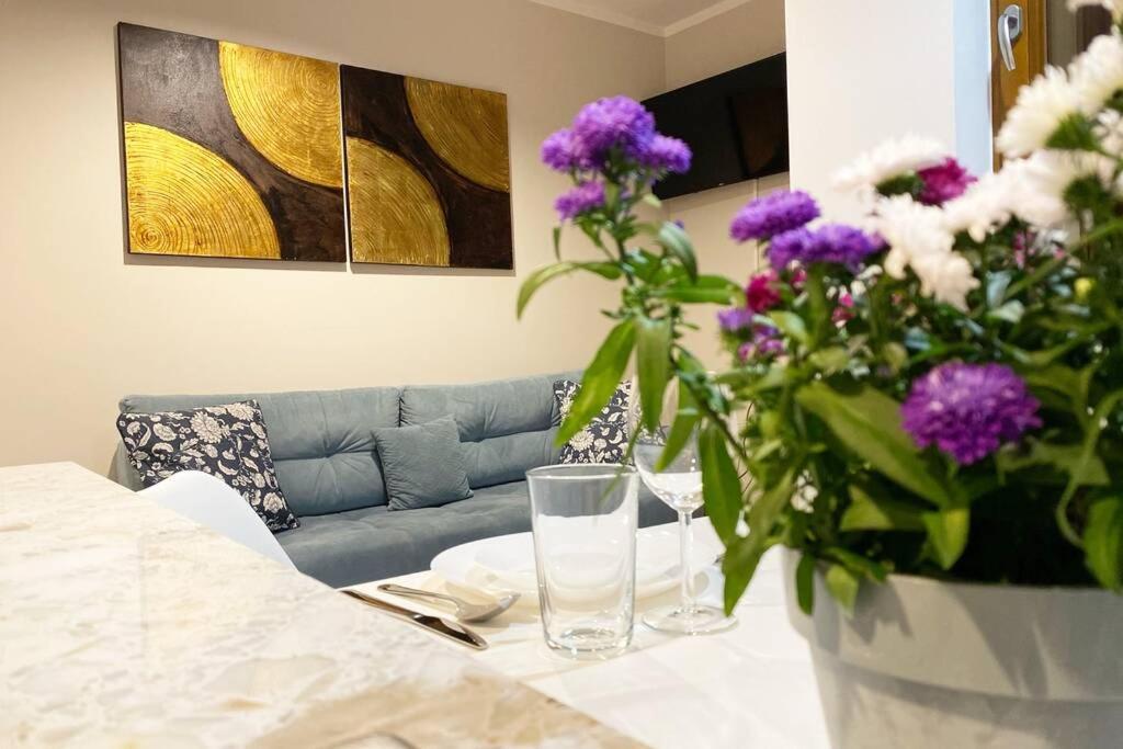 Exclusive 2Br! Apartment Near City Center +Netflix Warsaw Exterior photo